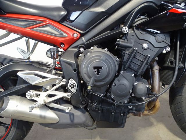 triumph - street-triple-r