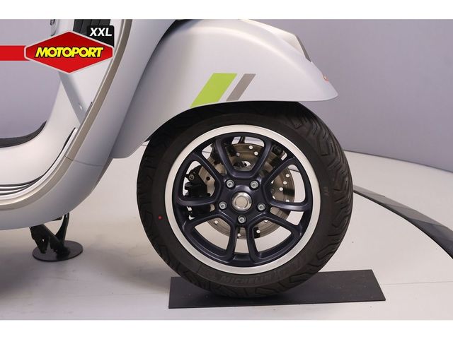 vespa - gts-super-tech-300