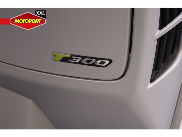 vespa - gts-super-tech-300
