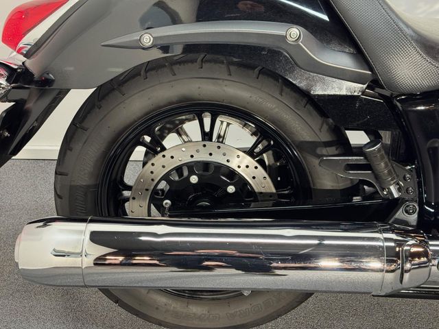 yamaha - xvs-950-a-dark-star