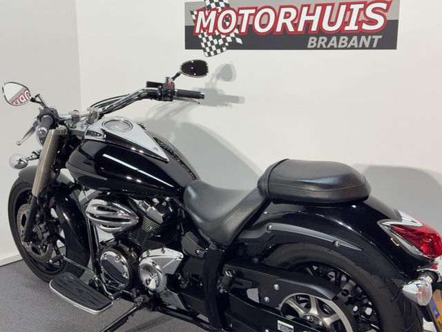 yamaha - xvs-950-a-dark-star