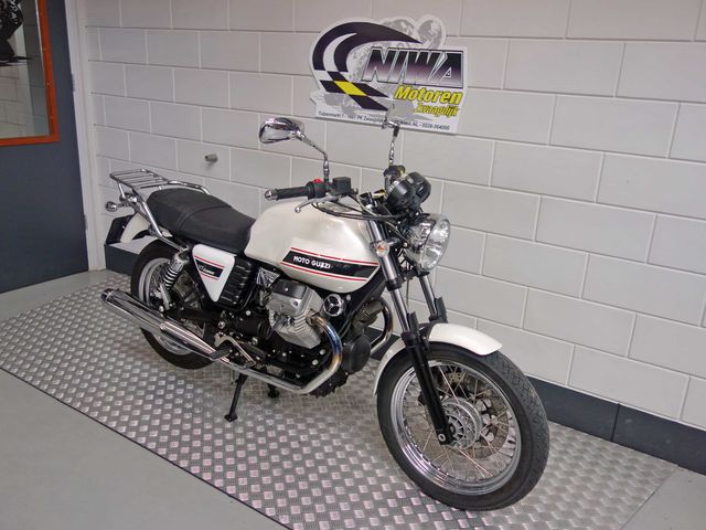 moto-guzzi - v-7-classic
