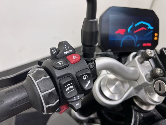 bmw - f-900-r