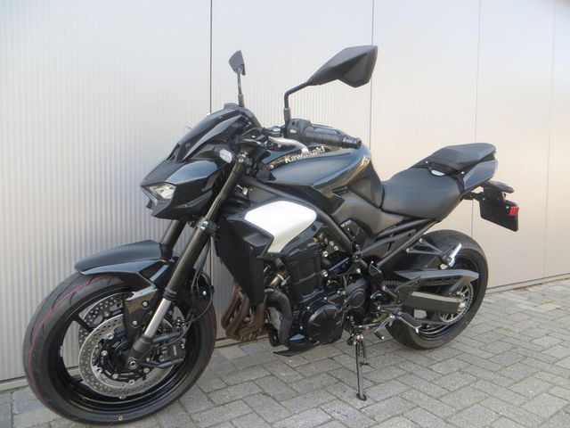 kawasaki - z900