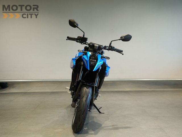 suzuki - gsx-8s