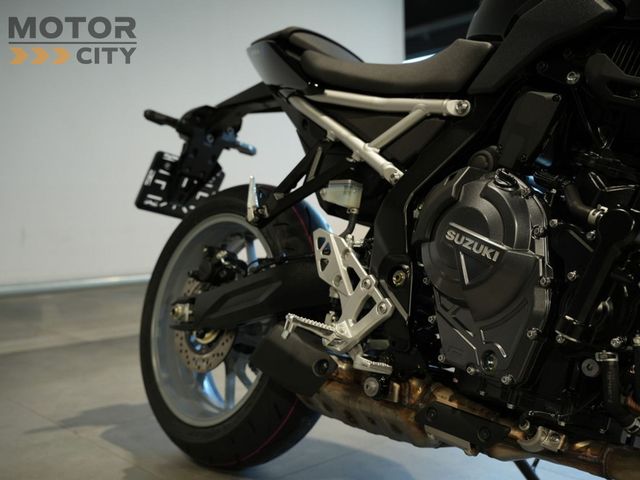 suzuki - gsx-8s