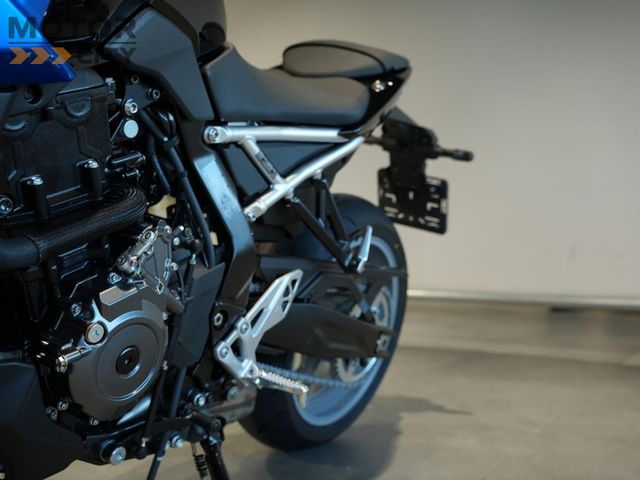 suzuki - gsx-8s