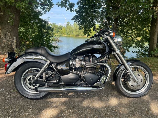 triumph - speedmaster