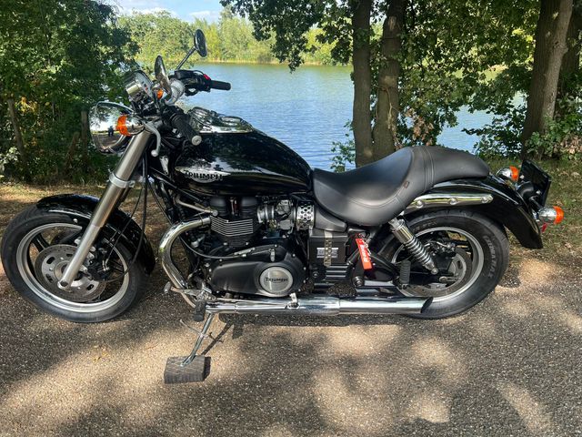 triumph - speedmaster