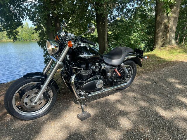 triumph - speedmaster