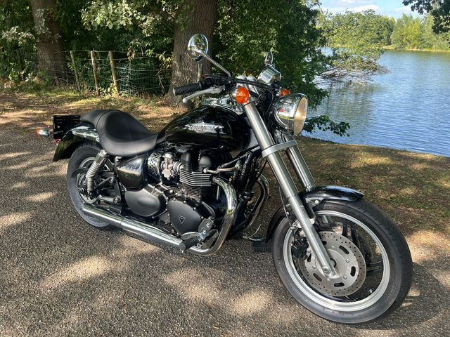 triumph - speedmaster