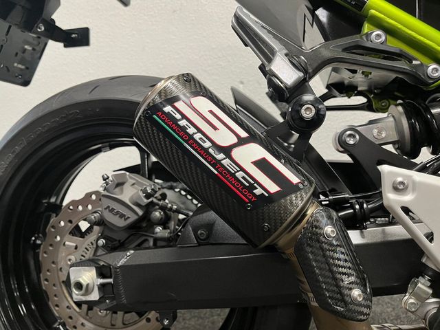 kawasaki - z900