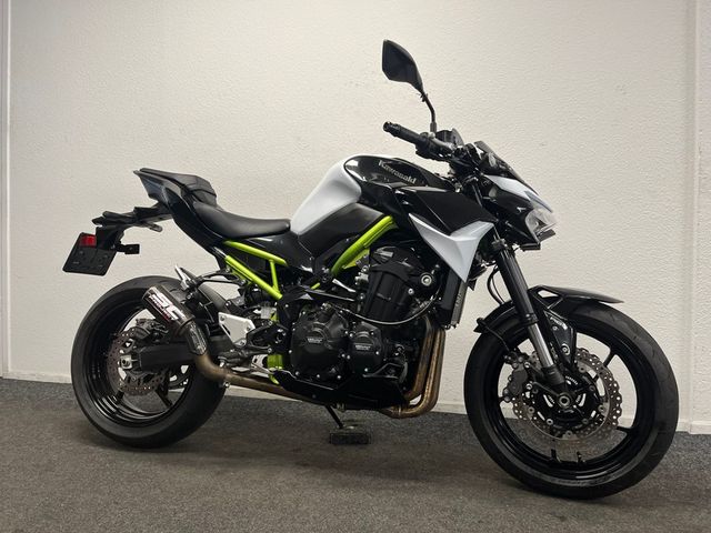 kawasaki - z900