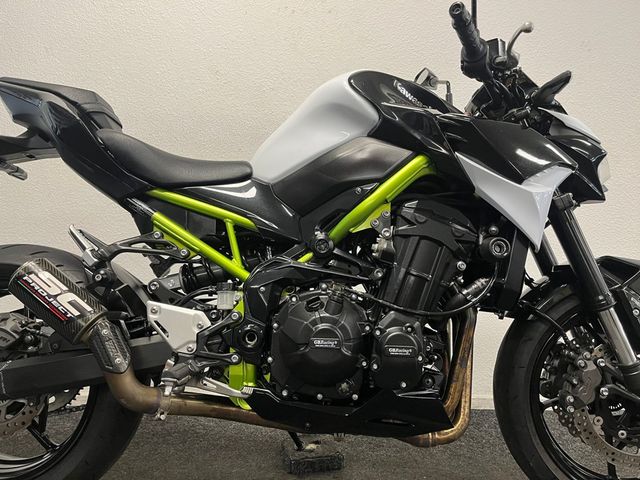 kawasaki - z900