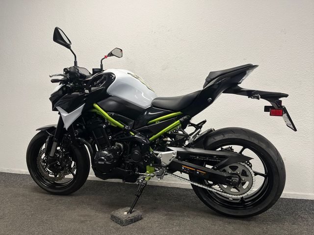 kawasaki - z900
