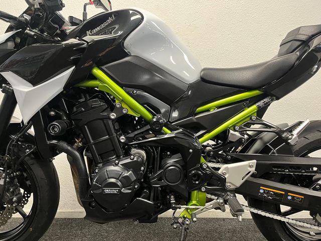kawasaki - z900
