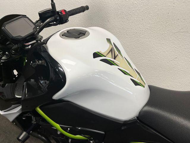 kawasaki - z900
