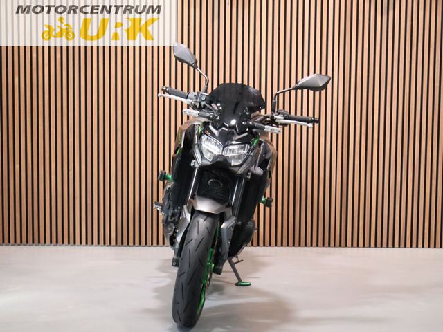 kawasaki - z900