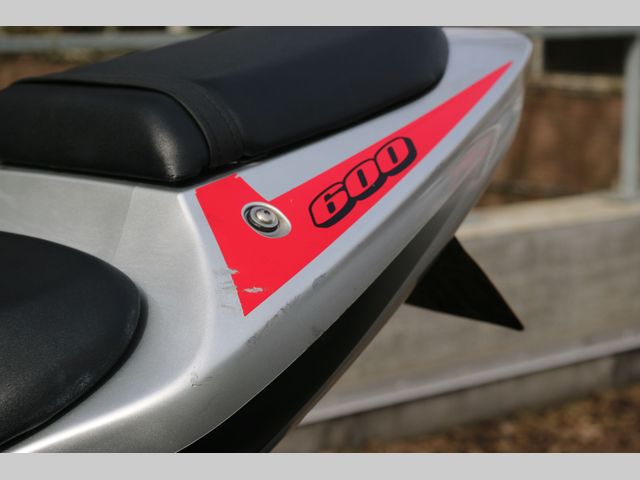 suzuki - gsx-r-600