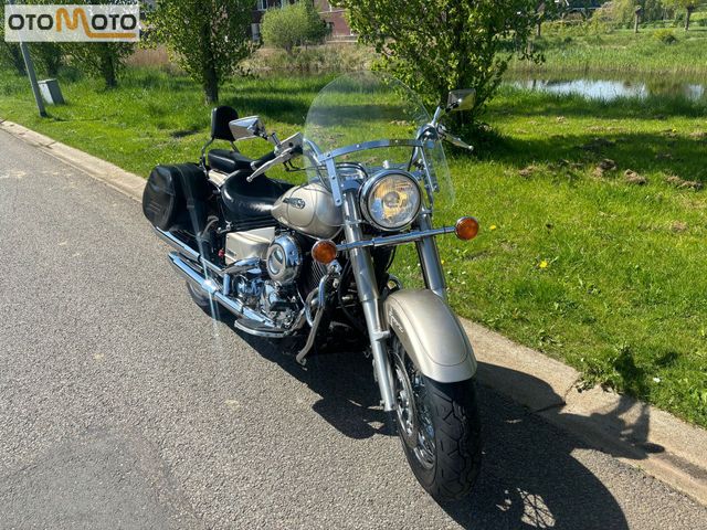 yamaha - xvs-650-dragstar