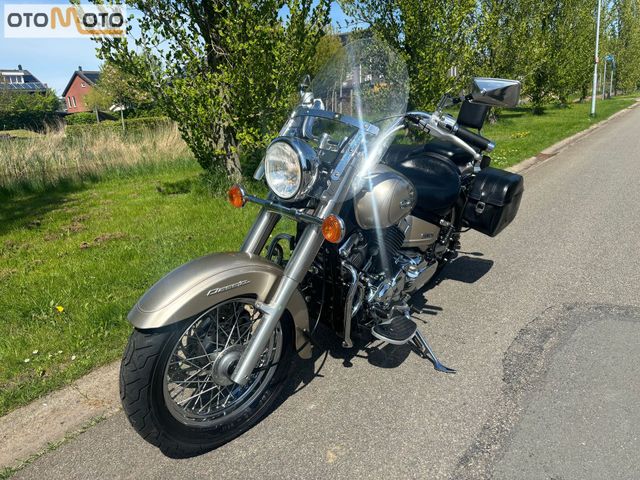 yamaha - xvs-650-dragstar
