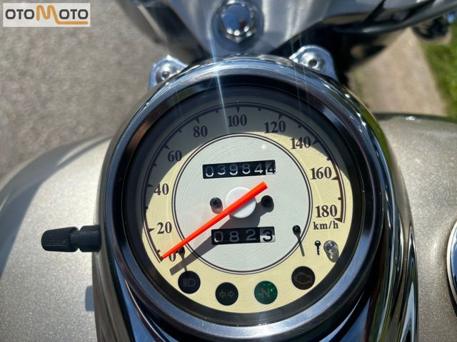 yamaha - xvs-650-dragstar