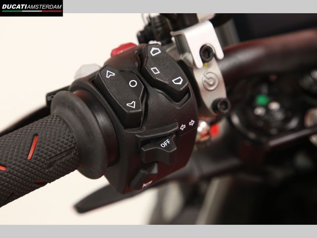 ducati - streetfighter-v4
