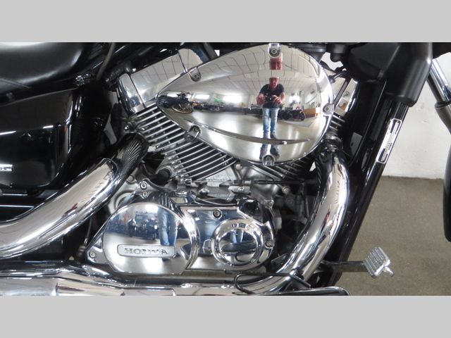 honda - vt-750-c2b-black-spirit