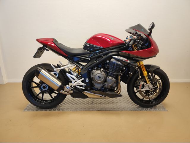triumph - speed-triple-1200-rr