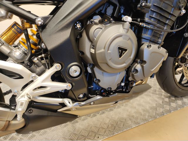 triumph - speed-triple-1200-rr