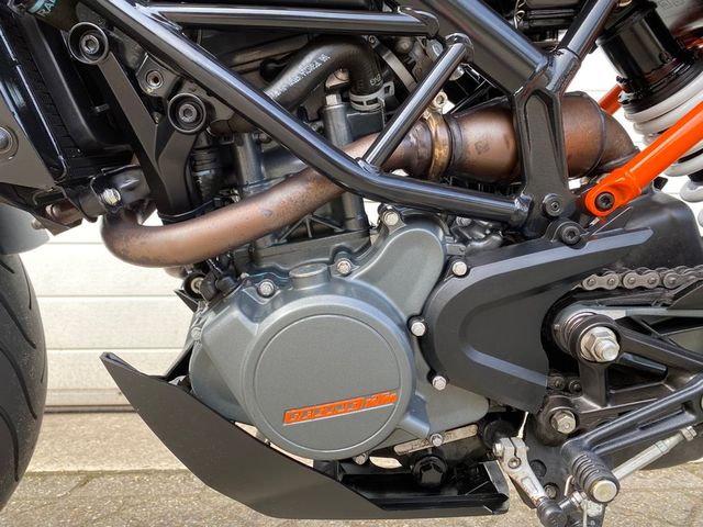 ktm - 125-duke