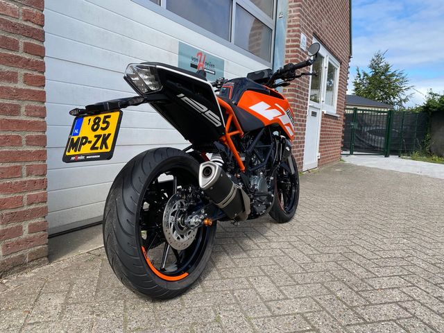ktm - 125-duke