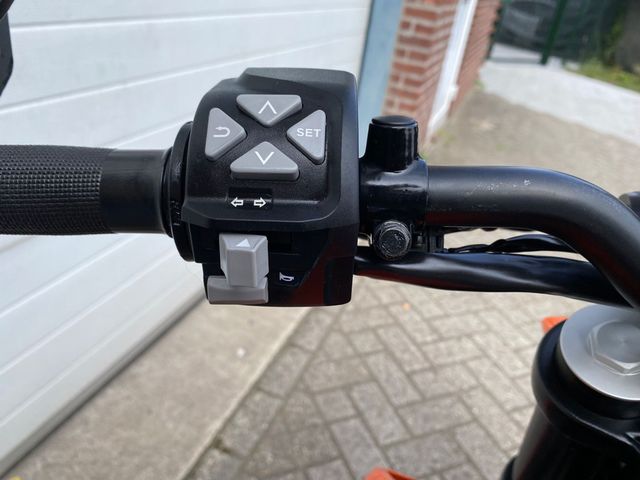 ktm - 125-duke