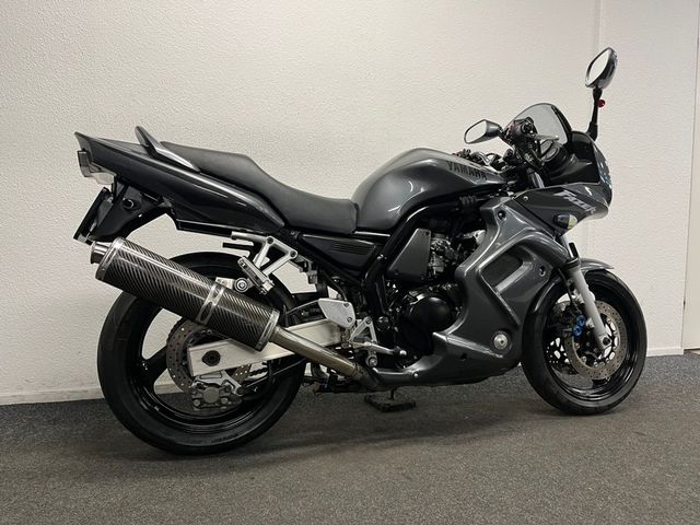 yamaha - fzs-600-fazer