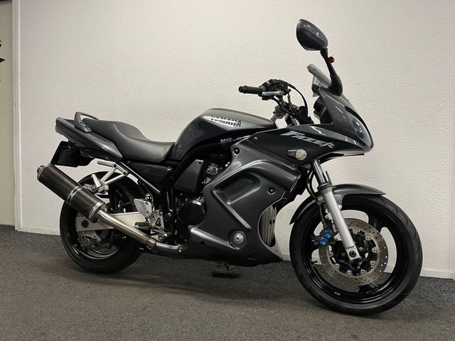 yamaha - fzs-600-fazer