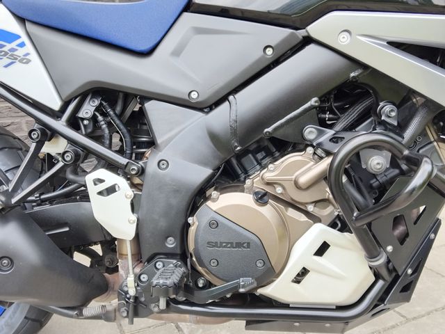 suzuki - v-strom-1050-xta