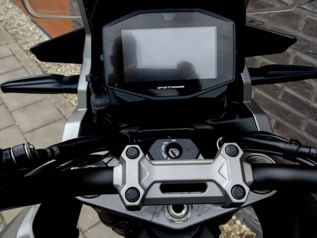 suzuki - v-strom-1050-xta