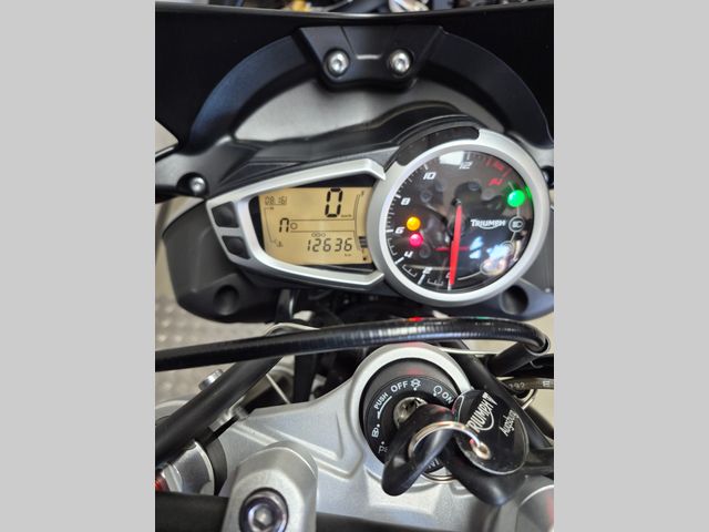 triumph - street-triple-r-abs