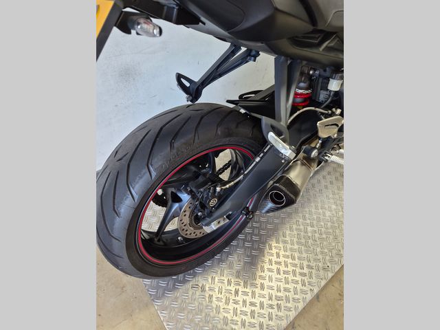 triumph - street-triple-r-abs