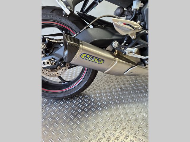 triumph - street-triple-r-abs