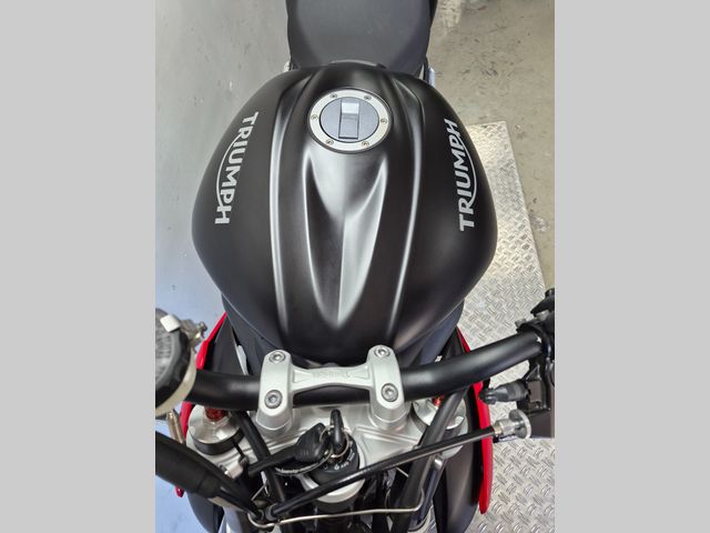 triumph - street-triple-r-abs