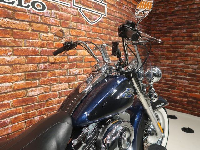 harley-davidson - heritage-softail-classic-flstc