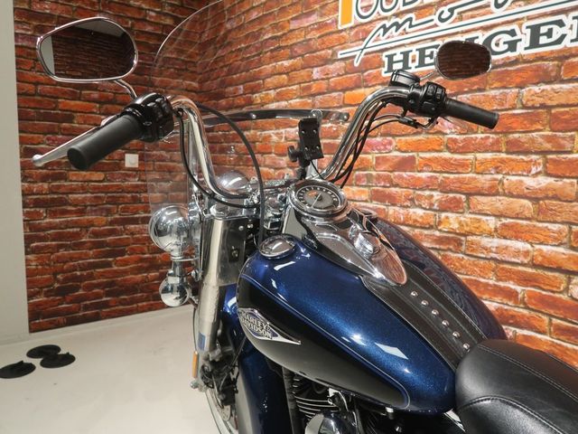 harley-davidson - heritage-softail-classic-flstc