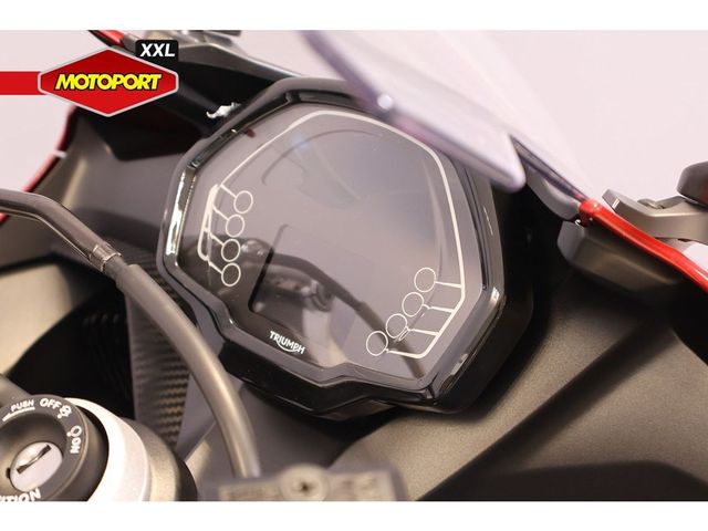 triumph - daytona-660