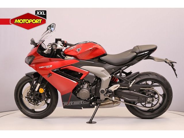 triumph - daytona-660