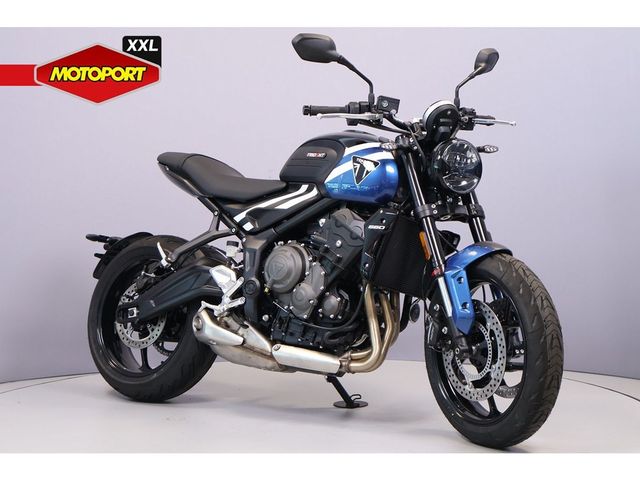 triumph - trident-660