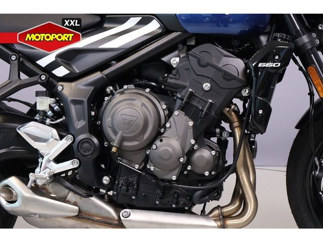 triumph - trident-660