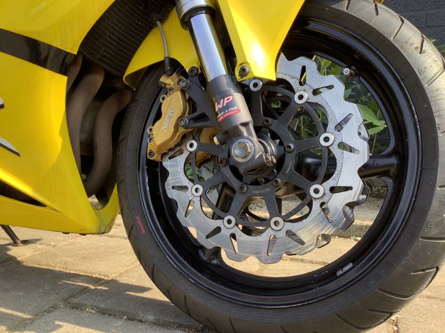 honda - cbr-900-rr-fireblade