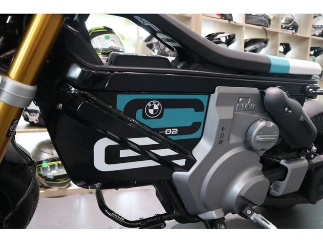 bmw - ce-02