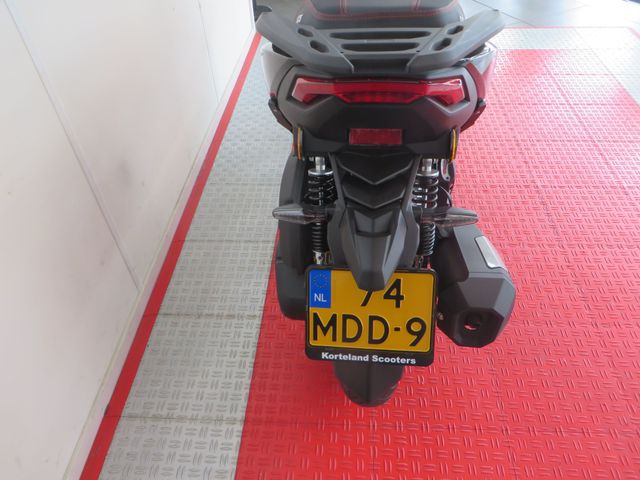 gts - gts-attitude-125